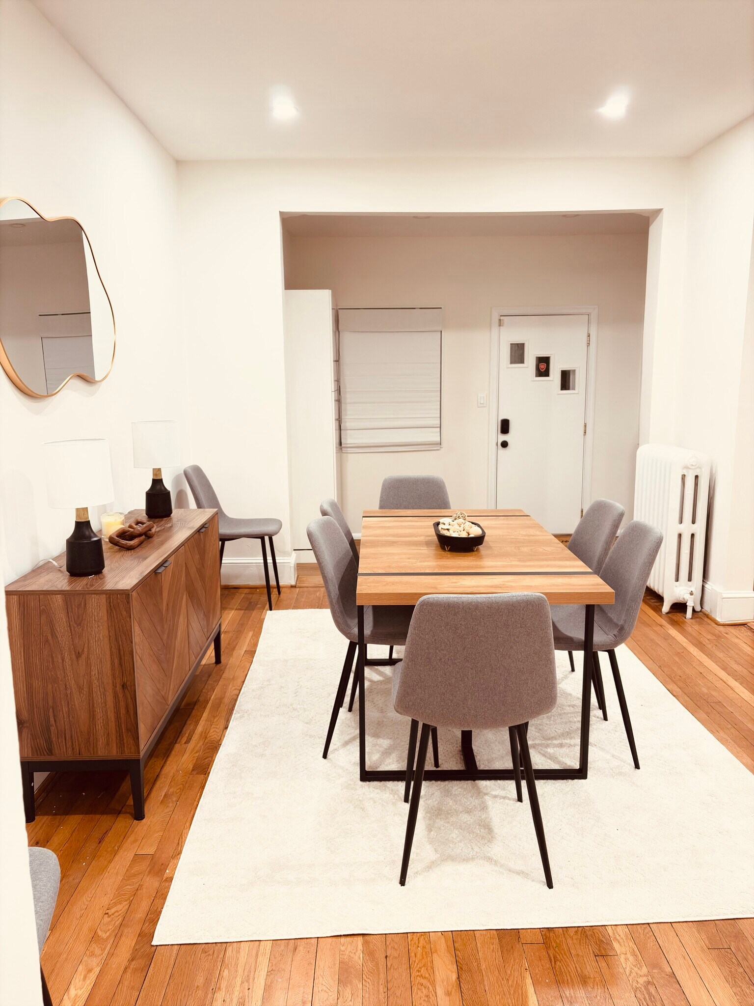 Building Photo - 1826 A St SE