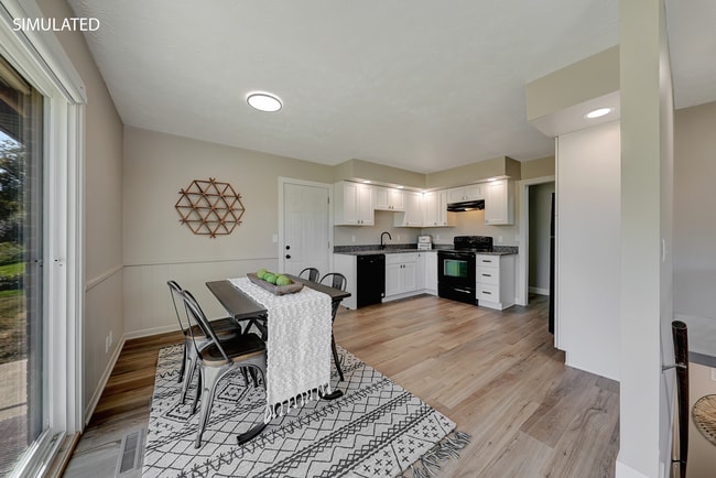 Building Photo - Look at this Ranch!