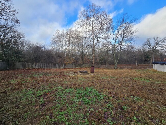 Building Photo - 4 bedroom 2 bath home in Seminole!