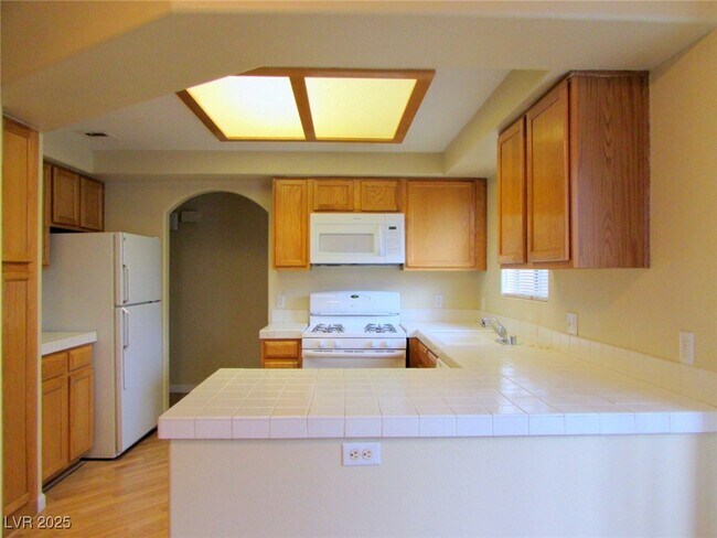 Building Photo - 8416 White Eagle Ave