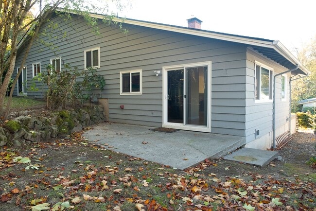 Building Photo - 9054 SW 38th Ave
