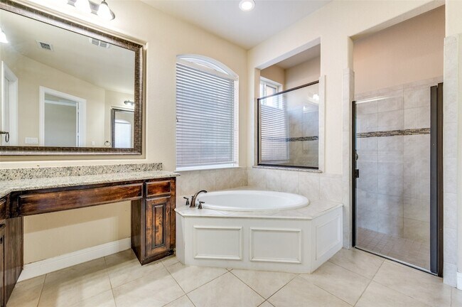 Building Photo - 13513 Mardi Gras Ln