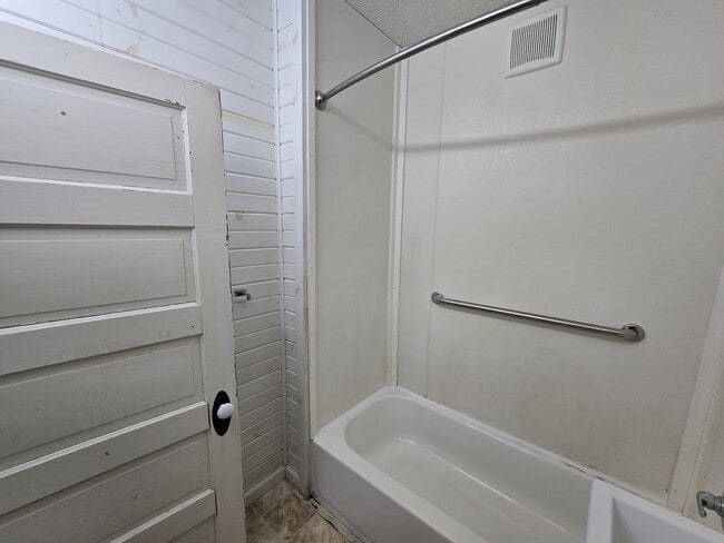 Building Photo - 1324 South St