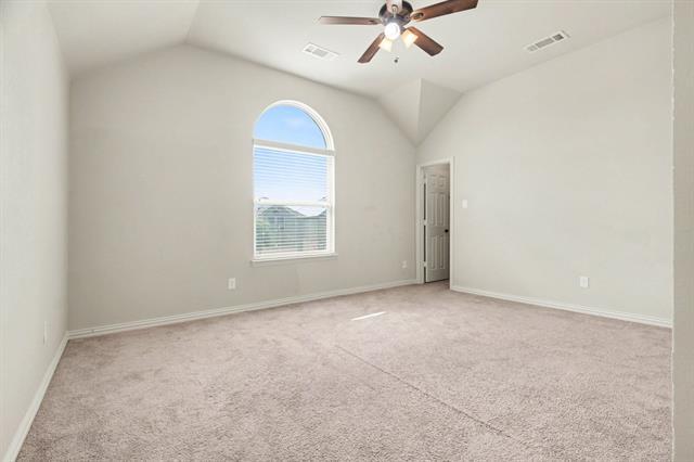 Building Photo - 708 Yarrow St