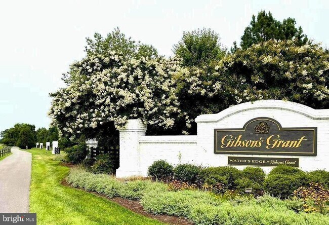 Building Photo - 113 Henry Stoupe Way