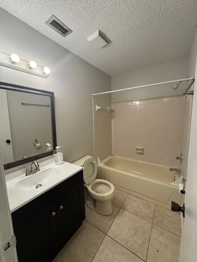 Building Photo - 12405 Pepperfield Dr