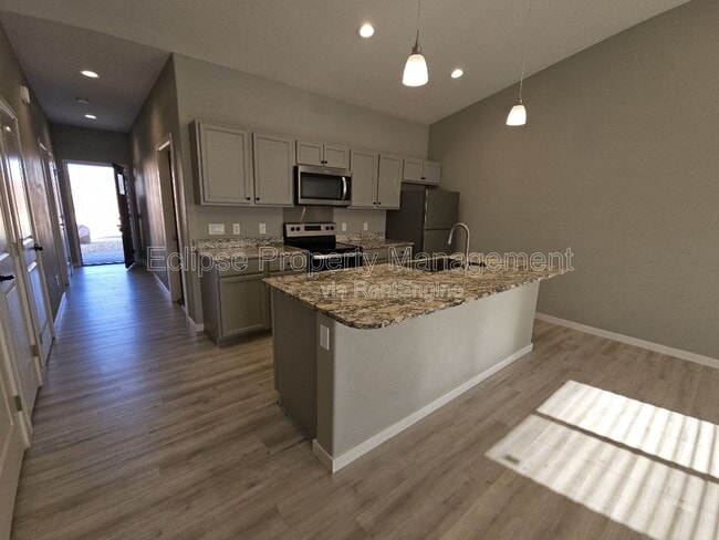 Building Photo - 507 Crestone Ave