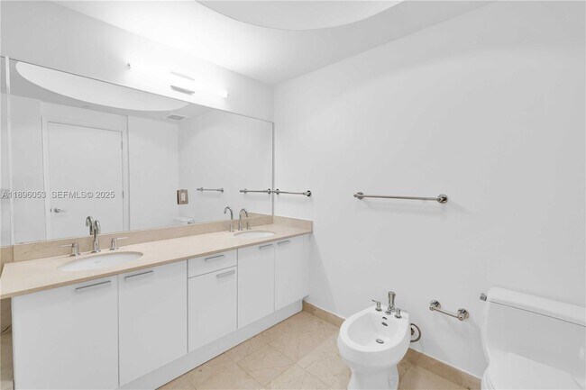 Building Photo - 3131 NE 188th St