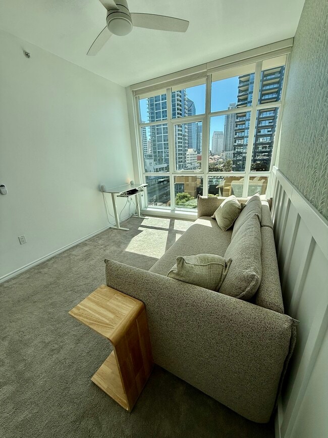 Building Photo - 1431 Pacific Hwy