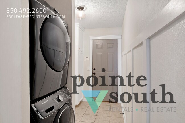 Building Photo - 1524 Sandcliff Dr