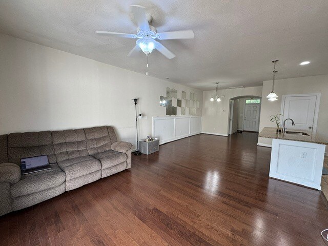 Building Photo - 4353 Cattail Ln