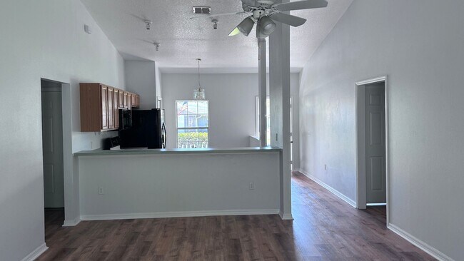 Building Photo - Charming 3/2 House with Updated Flooring with Room to Park a Boat to Trailer in Saint Cloud