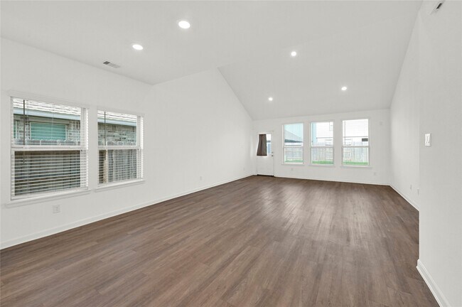 Building Photo - 4903 Chestnut Valley Ln