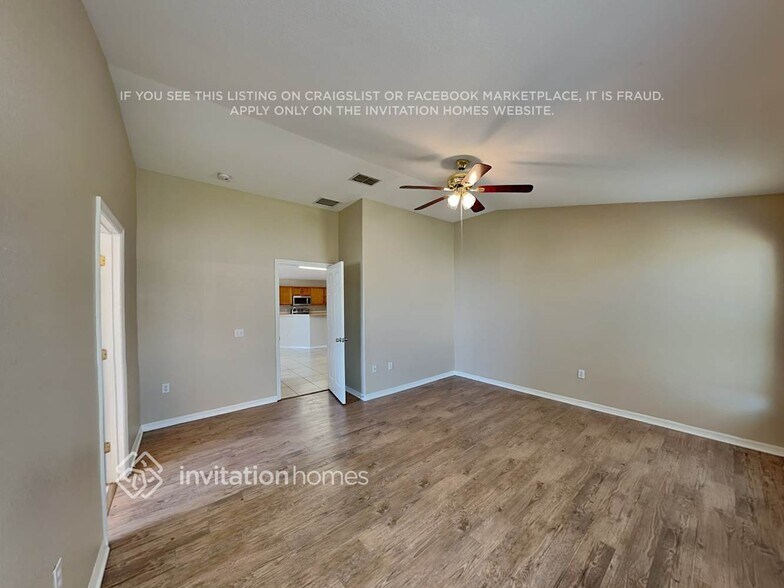 Building Photo - 1437 Bluff Loop