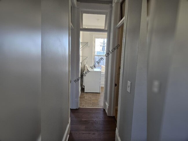 Building Photo - 530 E 45th St