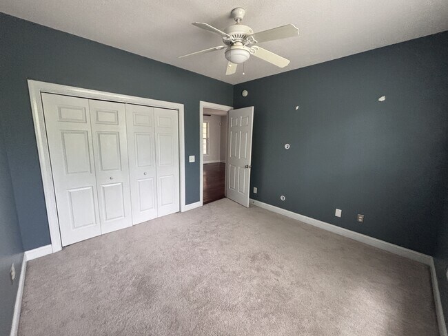 Building Photo - 305 Juniper Creek Blvd