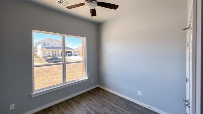 Building Photo - 416 Remington Ave