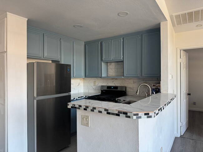 Building Photo - 51 Via Prado
