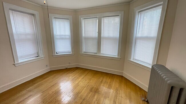 3BR: BEDROOM 1 - 2415-2417 W Birchwood Ave