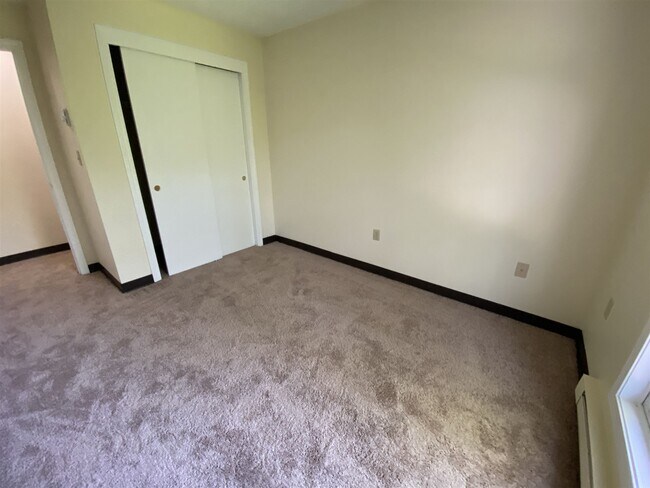 Building Photo - 133 Eastern Ave