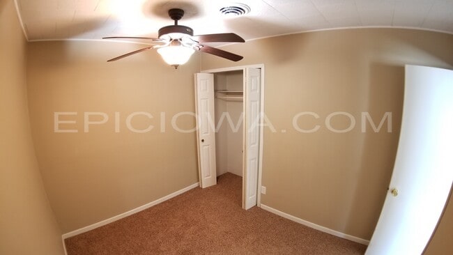 Building Photo - 3723 G Ave NE