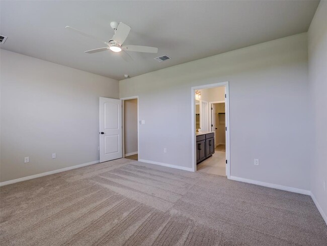 Building Photo - 129 Prairie Falls Drive