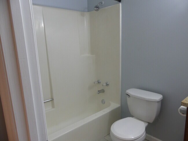 Building Photo - 1420 Menard St