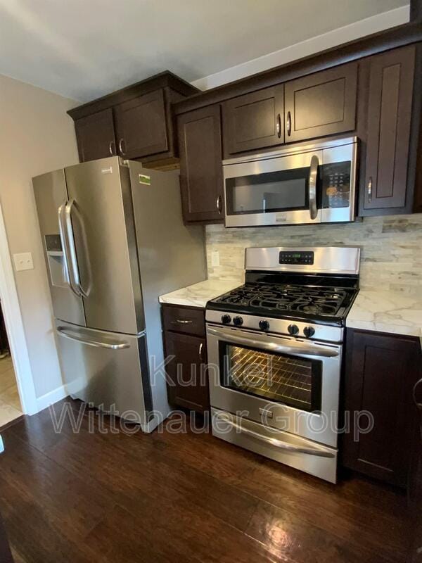 Building Photo - 1721 Spruce Hill Dr