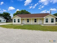 Building Photo - 661 W Austin St