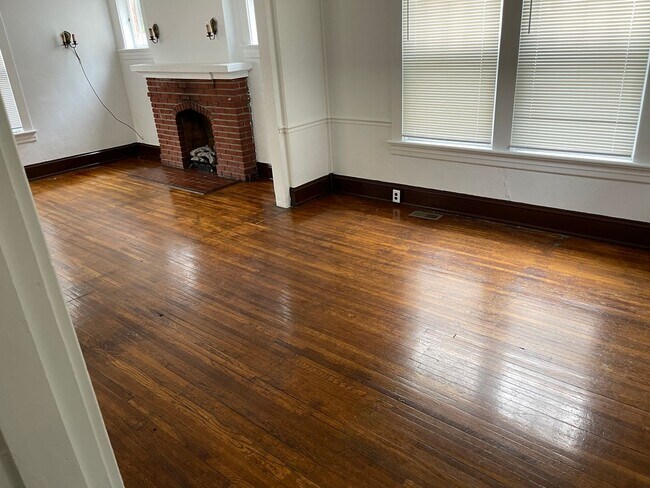 Building Photo - Single Family Home in The Heart of Lynchburg
