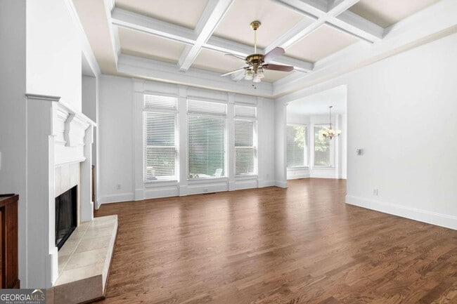 Building Photo - 1475 Boomer Cir