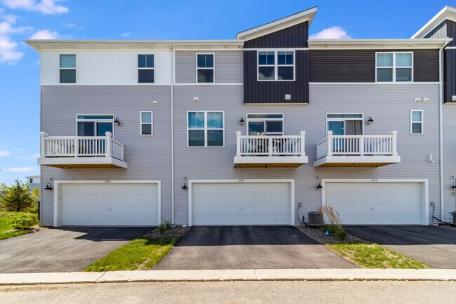 Building Photo - 4197 Calder Ln