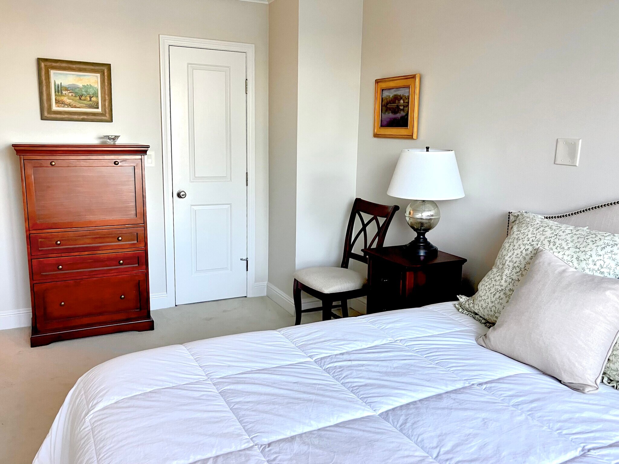 Building Photo - 65 E India Row