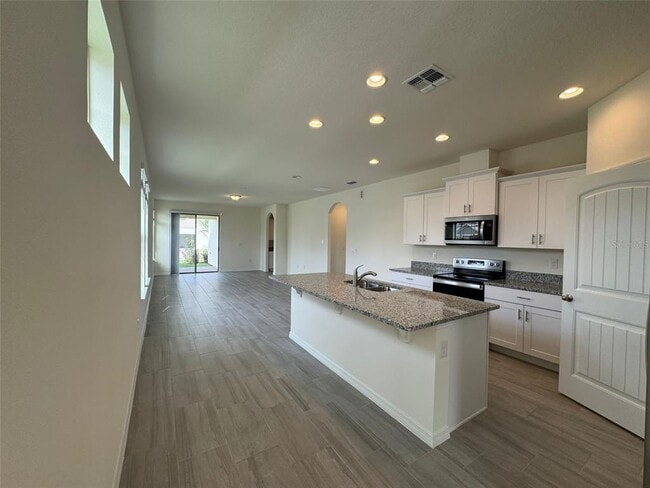 Building Photo - 16085 Scarpetta St