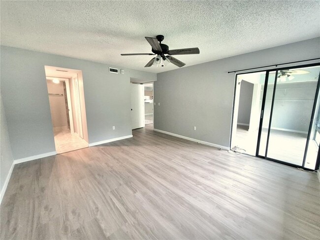 Building Photo - 222 Caryl Way