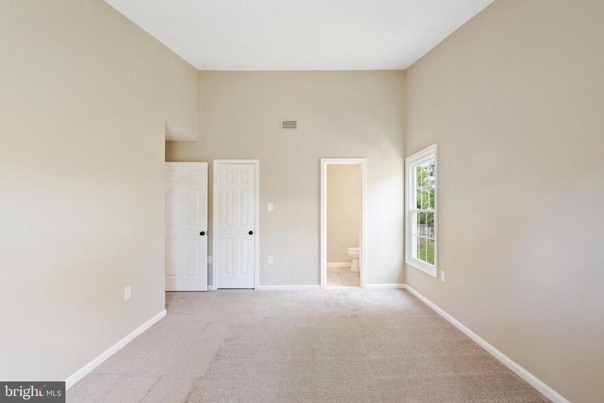 Building Photo - 7422 Barbados Ln