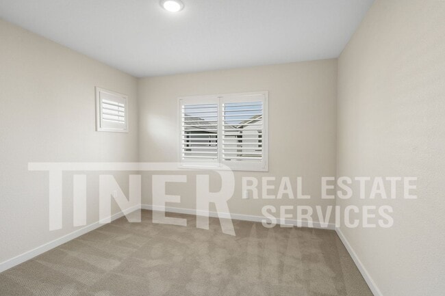 Building Photo - 632 Whitewater Wy