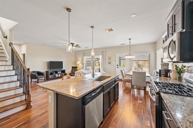 Building Photo - 8461 Comanche Springs Dr