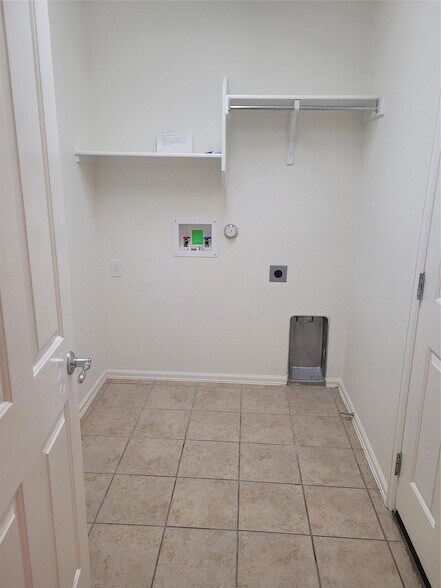 Building Photo - 433 Moorhen Cove
