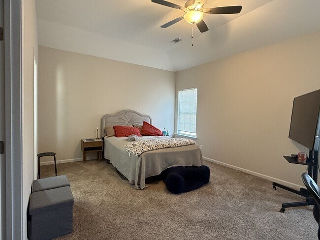 Building Photo - 2998 Arnall Dr