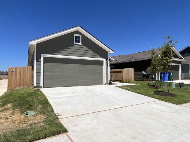 Building Photo - 312 Freshwater Dr