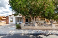 Building Photo - 10227 N 56th Dr