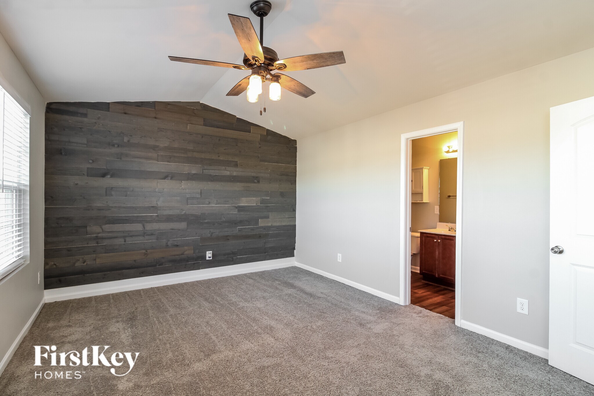 Building Photo - 151 Bedrock Ct