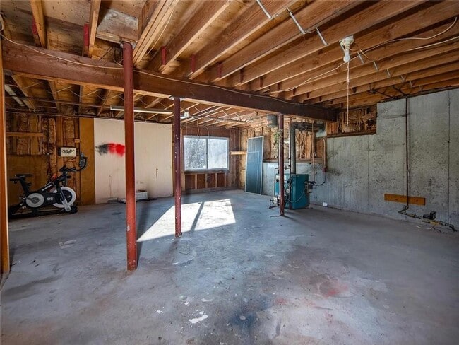 Building Photo - 262 Woodhill Rd