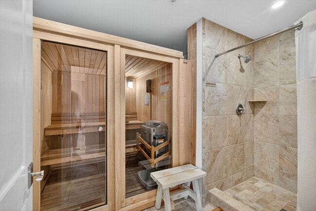 Building Photo - 5280 N Ocean Dr