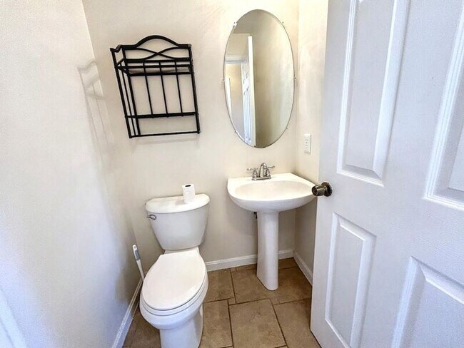 Building Photo - 3704 Thomasson Crossing Dr