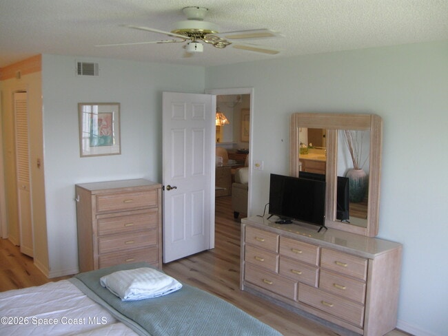 Building Photo - 630 S Brevard Ave