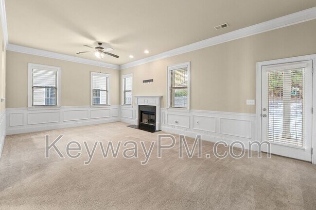 Building Photo - 1023 Iris Glen Dr