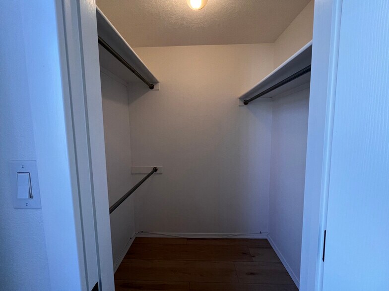 Building Photo - 4704 Sam Bratton Ave NW