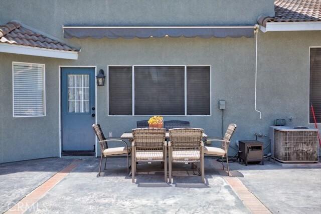 Building Photo - 14794 Goldenrain Dr